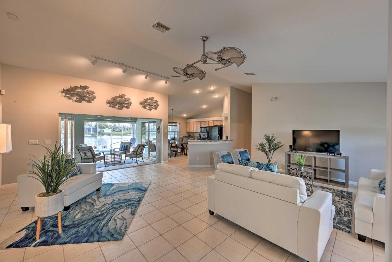 Willa Pet-Friendly Escape With Dock And Kayaks In Cape Coral Zewnętrze zdjęcie