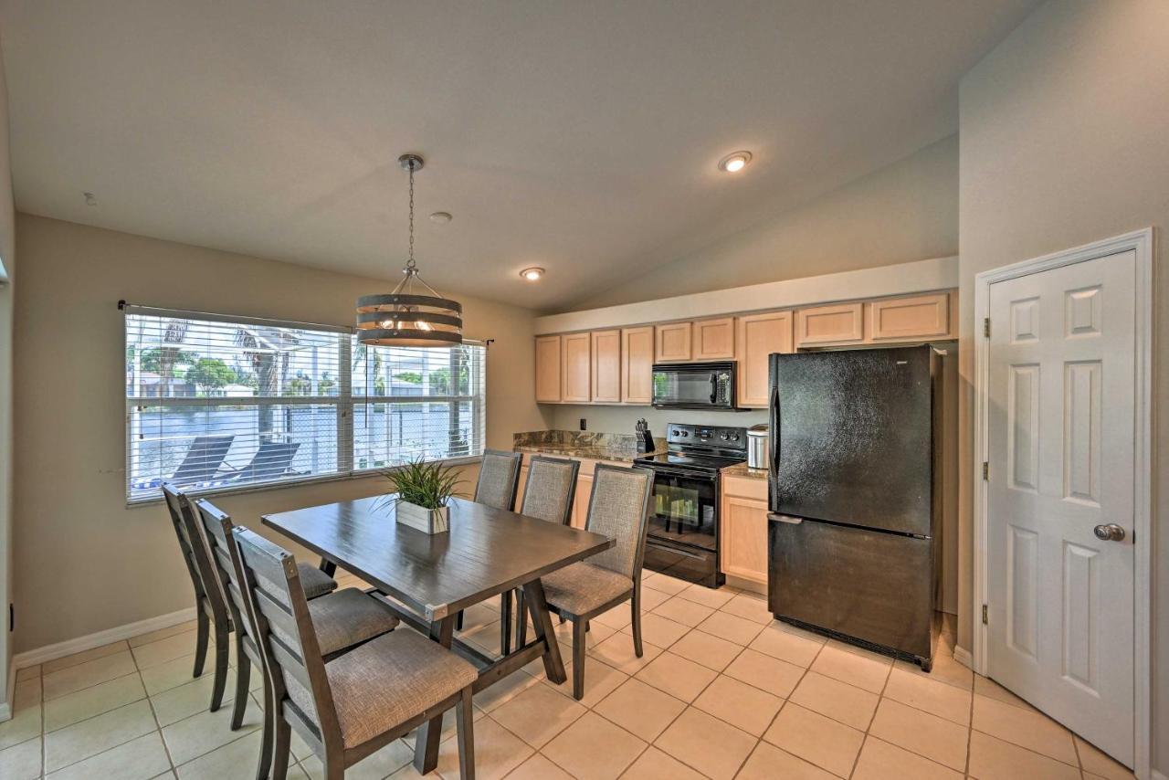 Willa Pet-Friendly Escape With Dock And Kayaks In Cape Coral Zewnętrze zdjęcie
